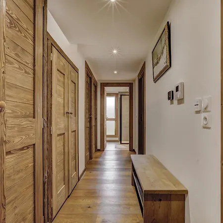 Appartement 2br Centre-ville De - What'app - 0034-635-520-036 - For Reservations! Chamonix